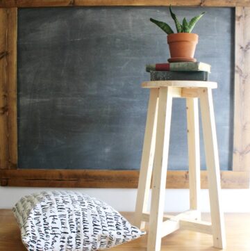 How to make a super simple DIY bar stool--free building tutorial!
